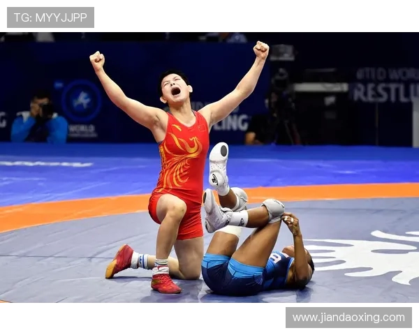 穆文喆逆转夺冠！中国队夏洛特站跆拳道大奖赛 1 金 1 银收官